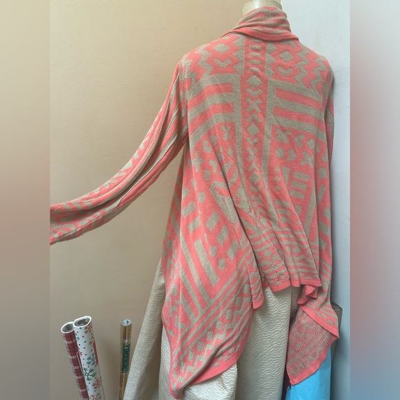 Sweater - Picture 3 of 7